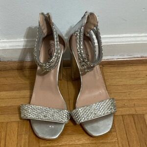 AEROSOLES Silver Heels with Embellished Straps
